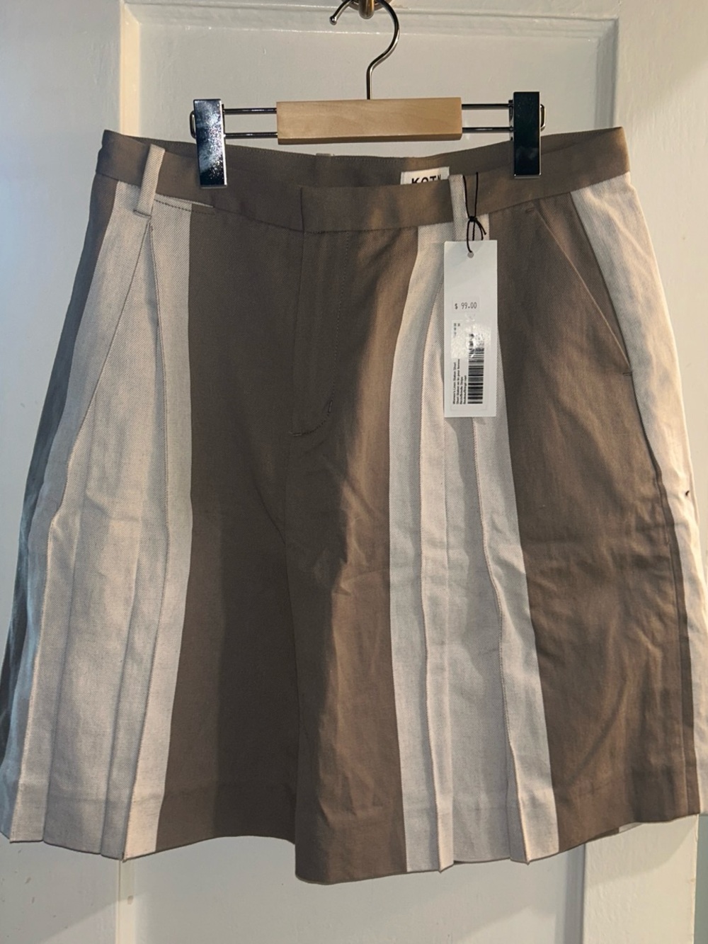 KOTN Men's Vertical Two-Tone Striped Flat Front Shorts - Taupe & Cream